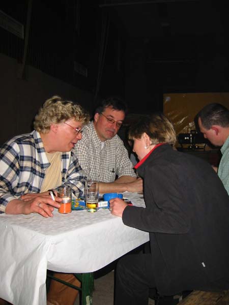 111-1198_IMG